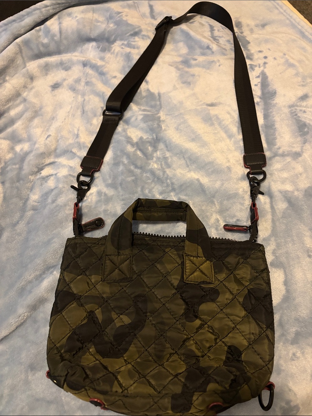 Quilted Camouflage Crossbody Tote Bag - Olive Green
